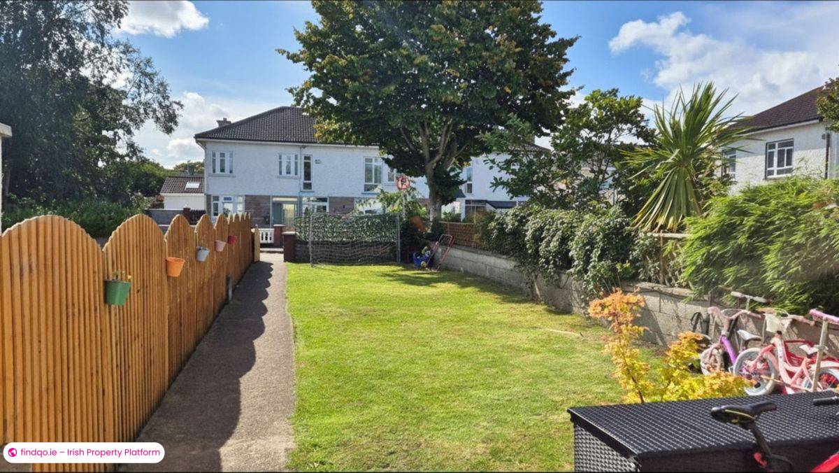 Terraced house for Sale in Dublin 13