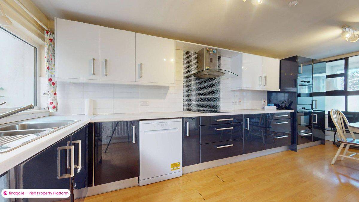 Detached house for Sale in Sutton, Dublin (County)