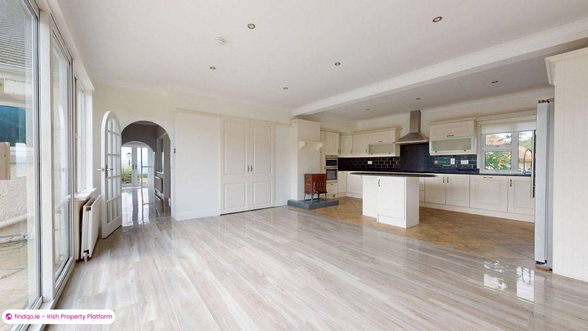 Detached house for Sale in Sutton, Dublin (County)