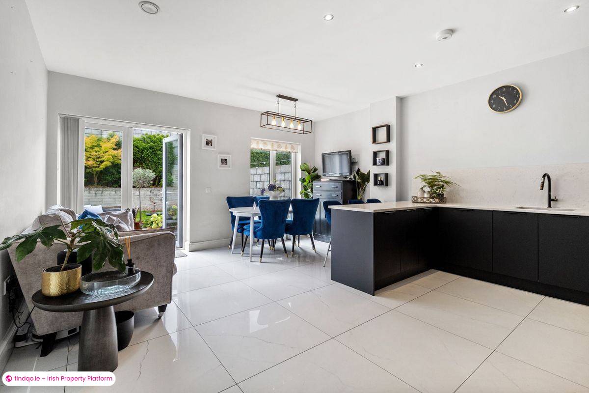 Semi-detached house for Sale in Glanmire, Cork, T45 X471