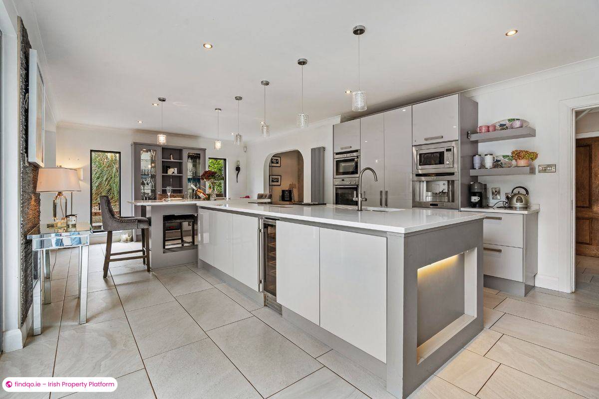 Detached house for Sale in Glanmire, Cork, T45 X710