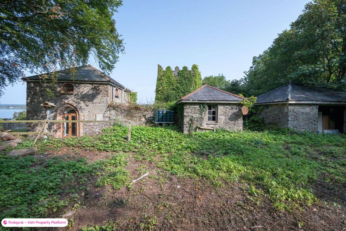 Detached house for Sale in Cobh, Cork