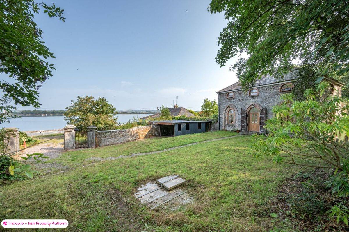Detached house for Sale in Cobh, Cork