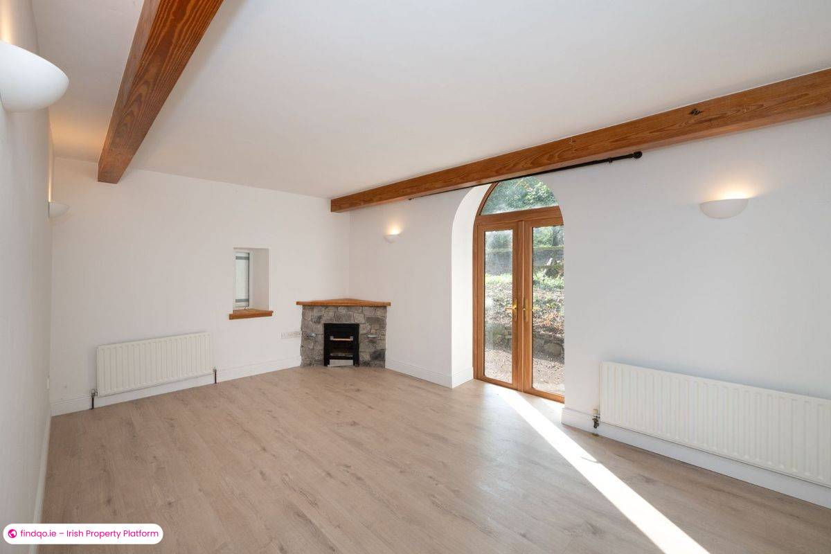 Detached house for Sale in Cobh, Cork