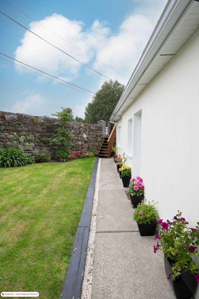 Semi-detached house for Sale in Douglas, Cork, T12 H1WK