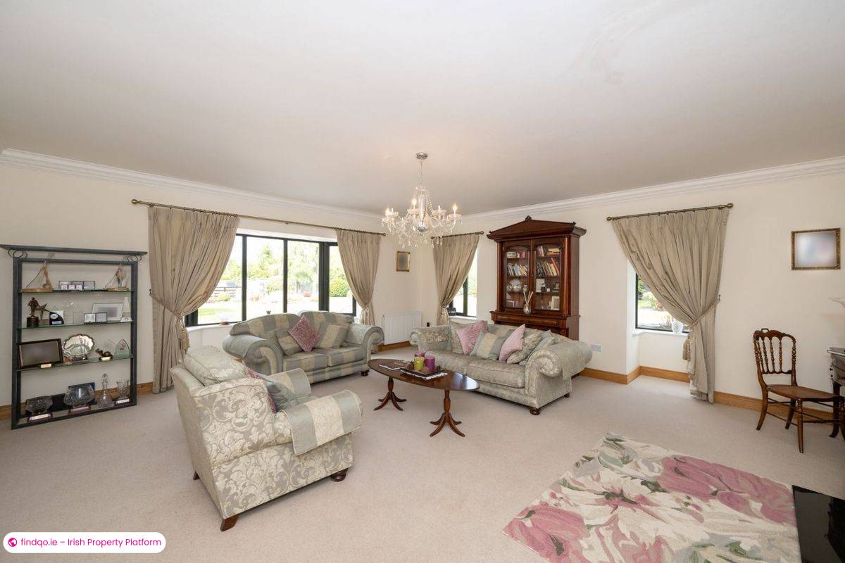 Detached house for Sale in Monkstown, Cork