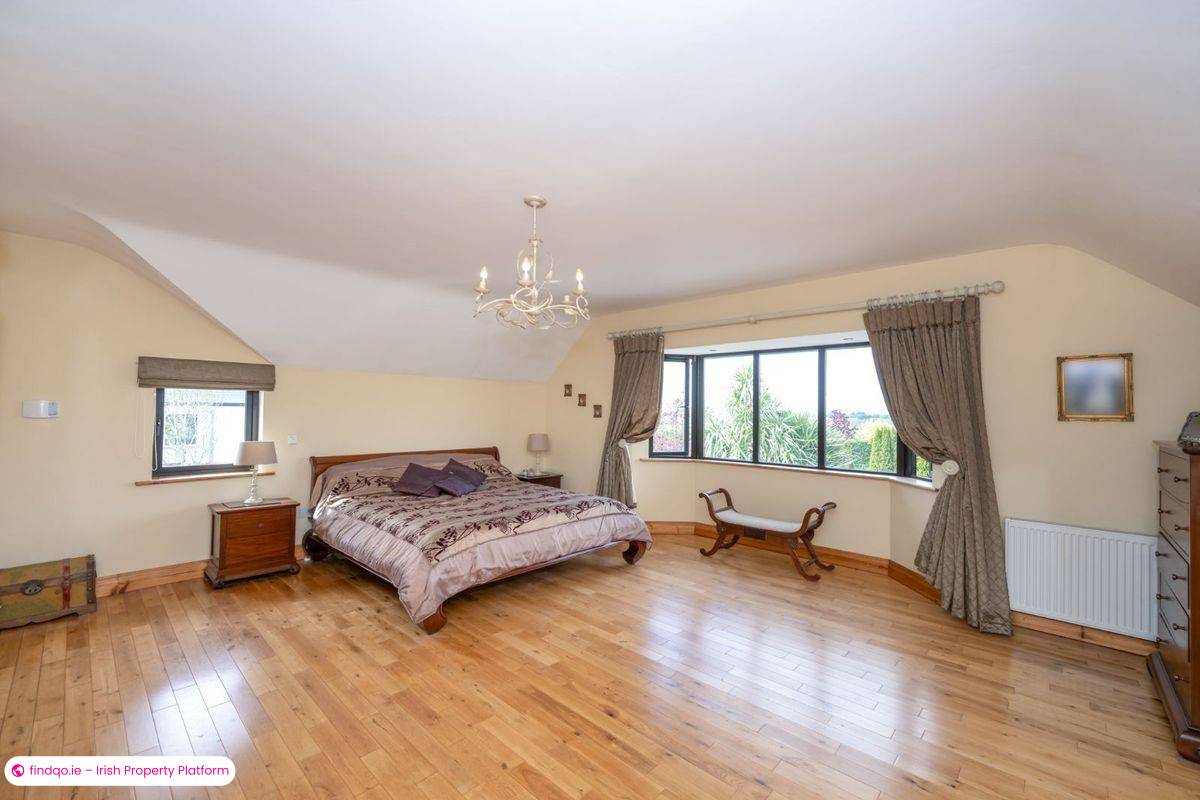 Detached house for Sale in Monkstown, Cork