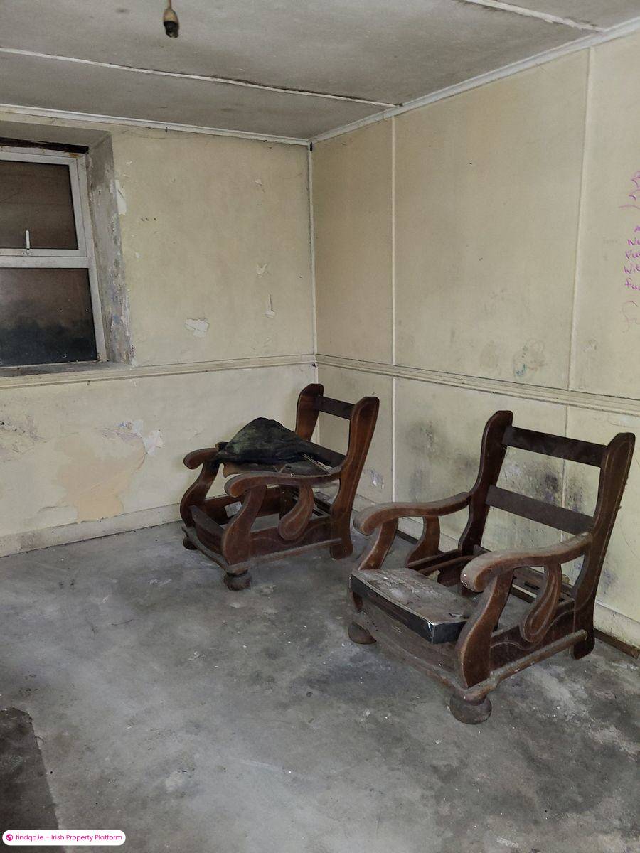 4 Bedroom Townhouse for Sale in Bantry Cork