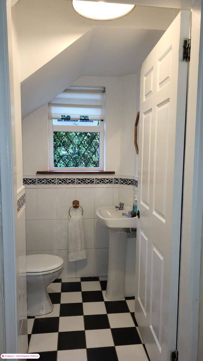 Buy a 4 Bedroom Detached House in Ballinhassig Cork T12 RDH0