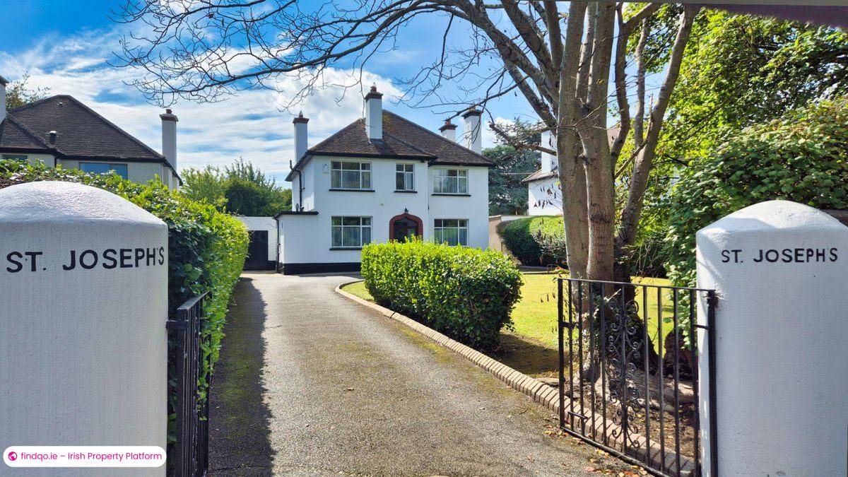 Detached house for Sale in Howth, Dublin (County)