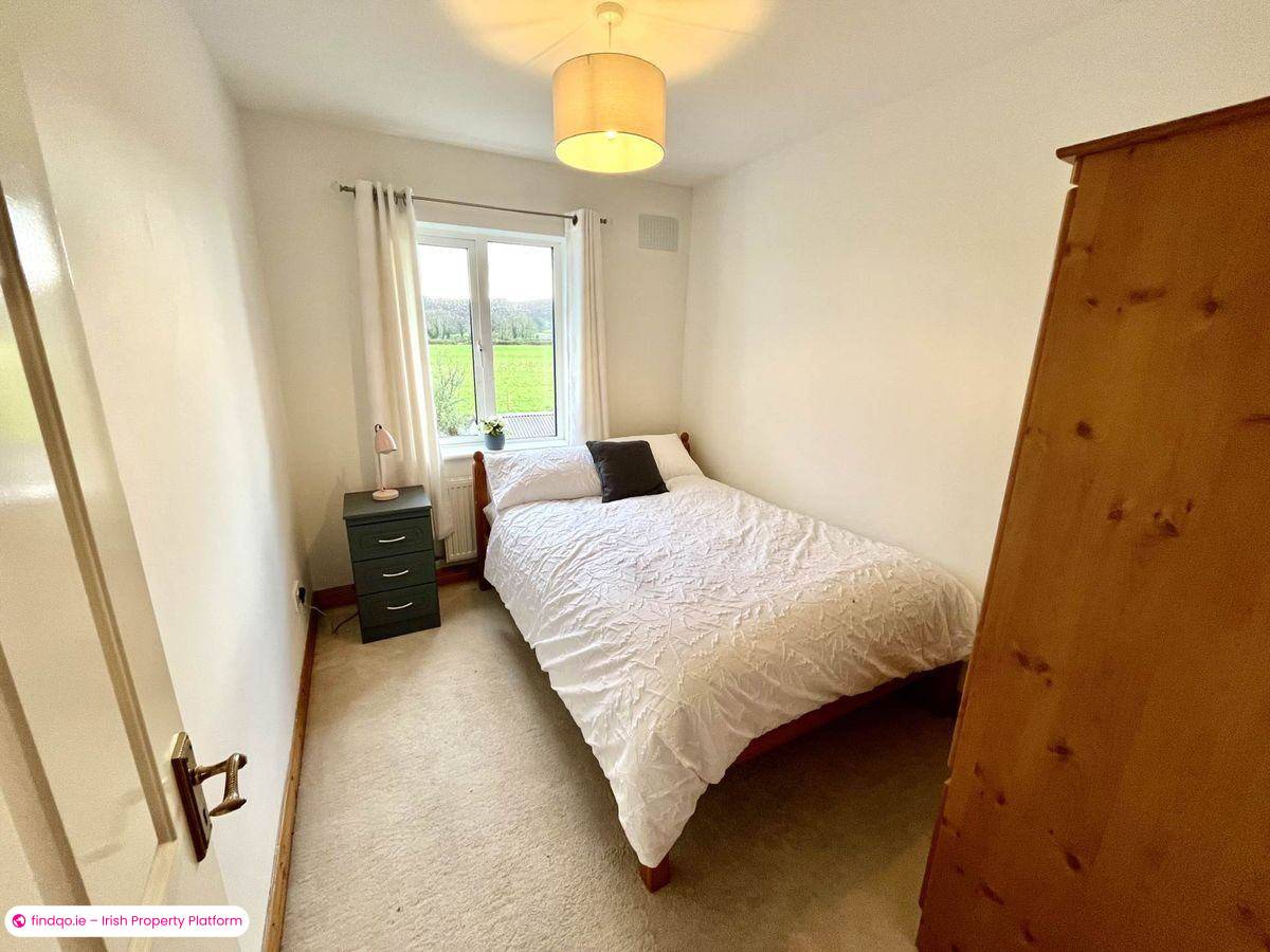 4 Bedroom Semi Detached House for Sale in Sligo with Parking and Garden