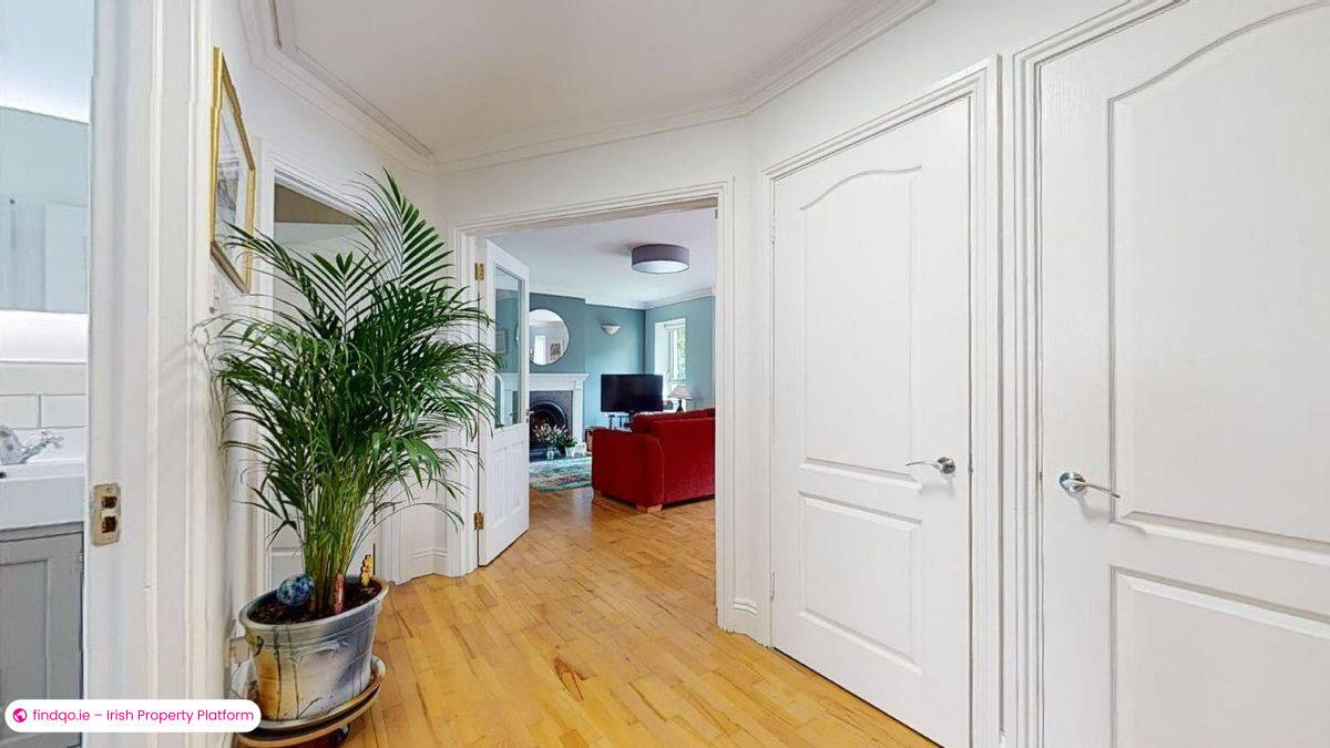 Buy a 2 Bedroom Apartment with Garden and Parking in Howth Dublin