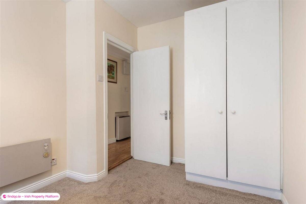 Furnished 2 Bedroom Apartment with Modern Conveniences for Rent in Dublin 1