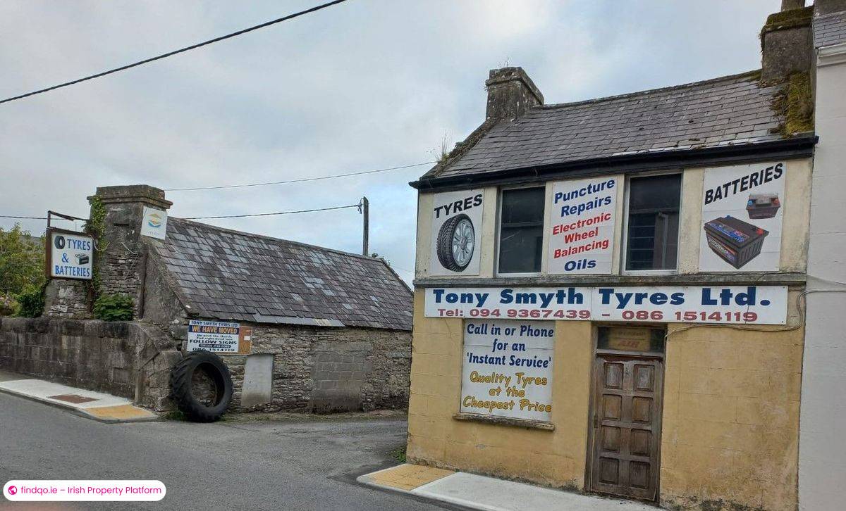 End of terrace house for Sale in Ballyhaunis, Mayo