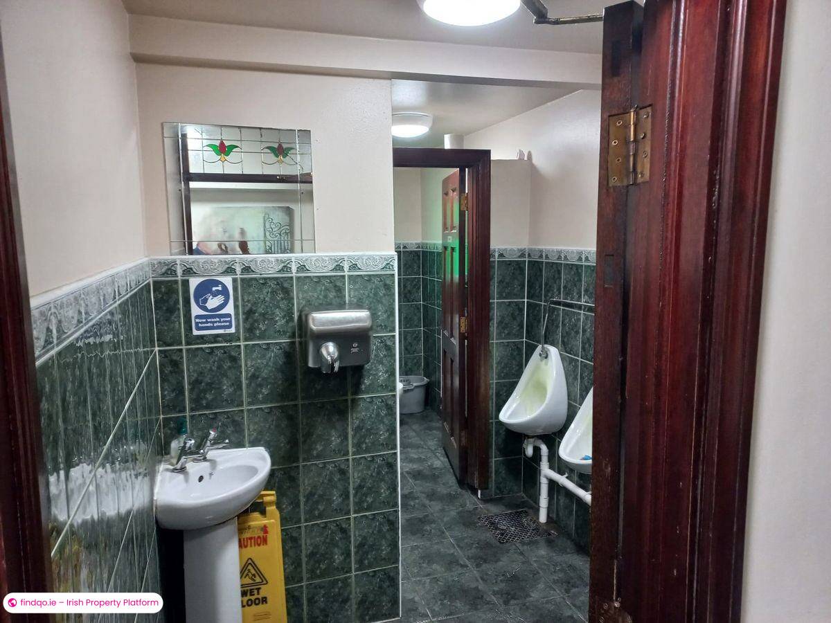 Semi-detached house for Sale in Ballyhaunis, Mayo