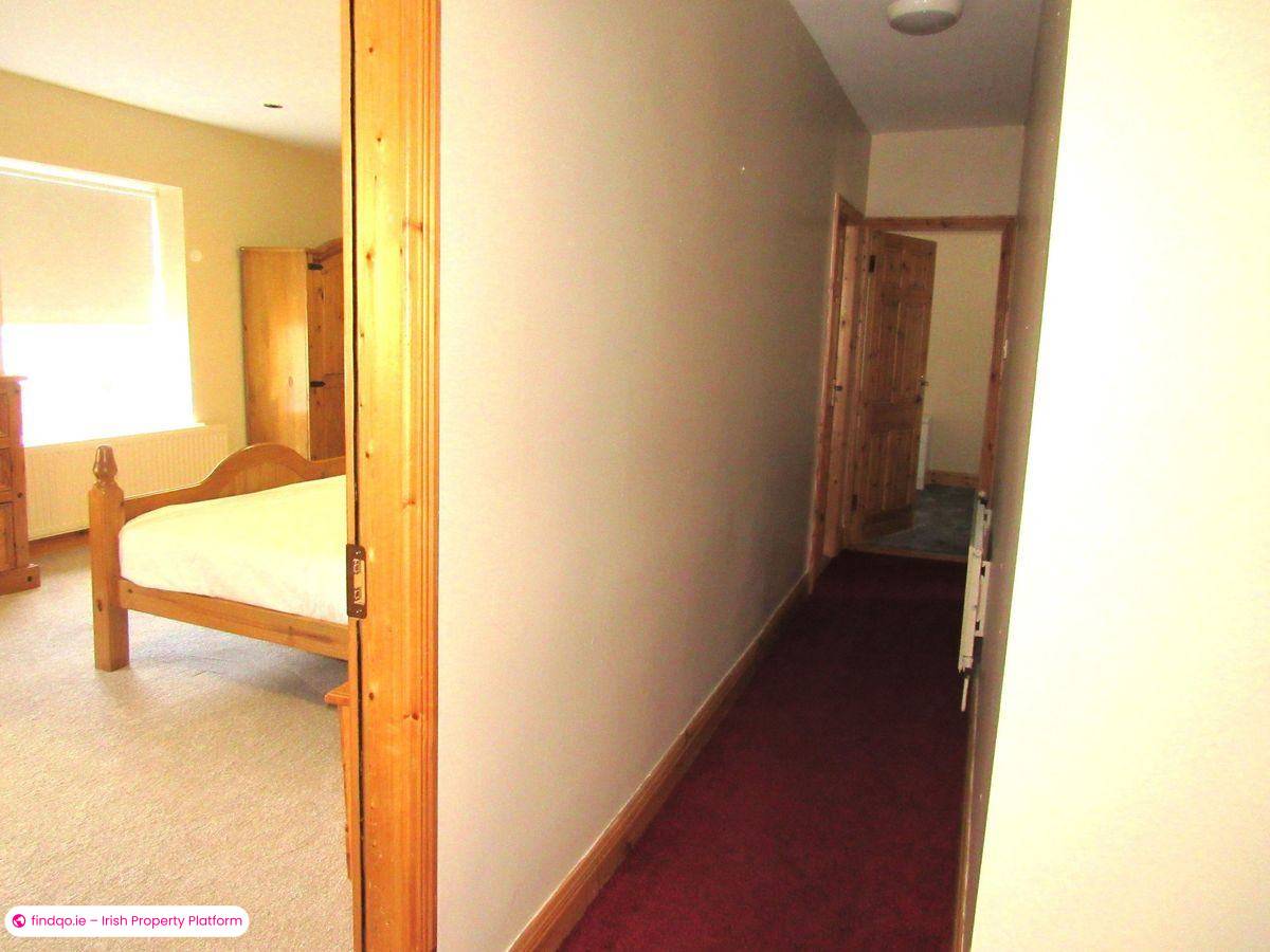 Semi-detached house for Sale in Ballyhaunis, Mayo