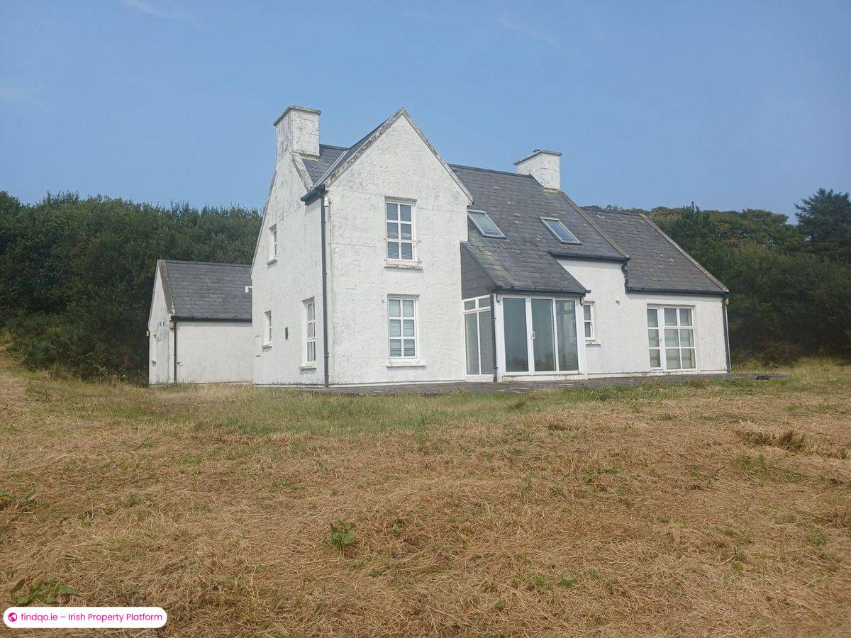 Detached house for Sale in Caherciveen, Co. Kerry, V23 C723