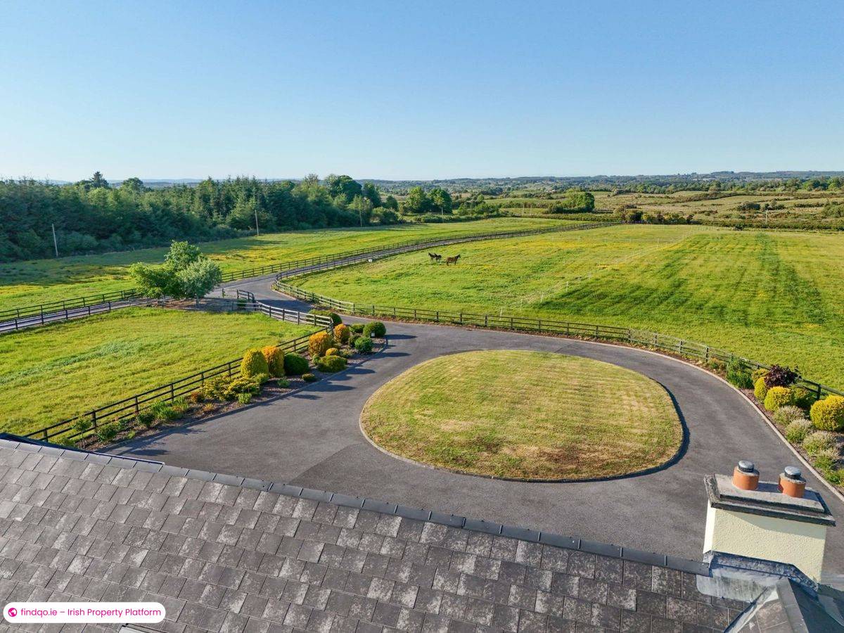 Detached house for Sale in Ballyhaunis, Mayo