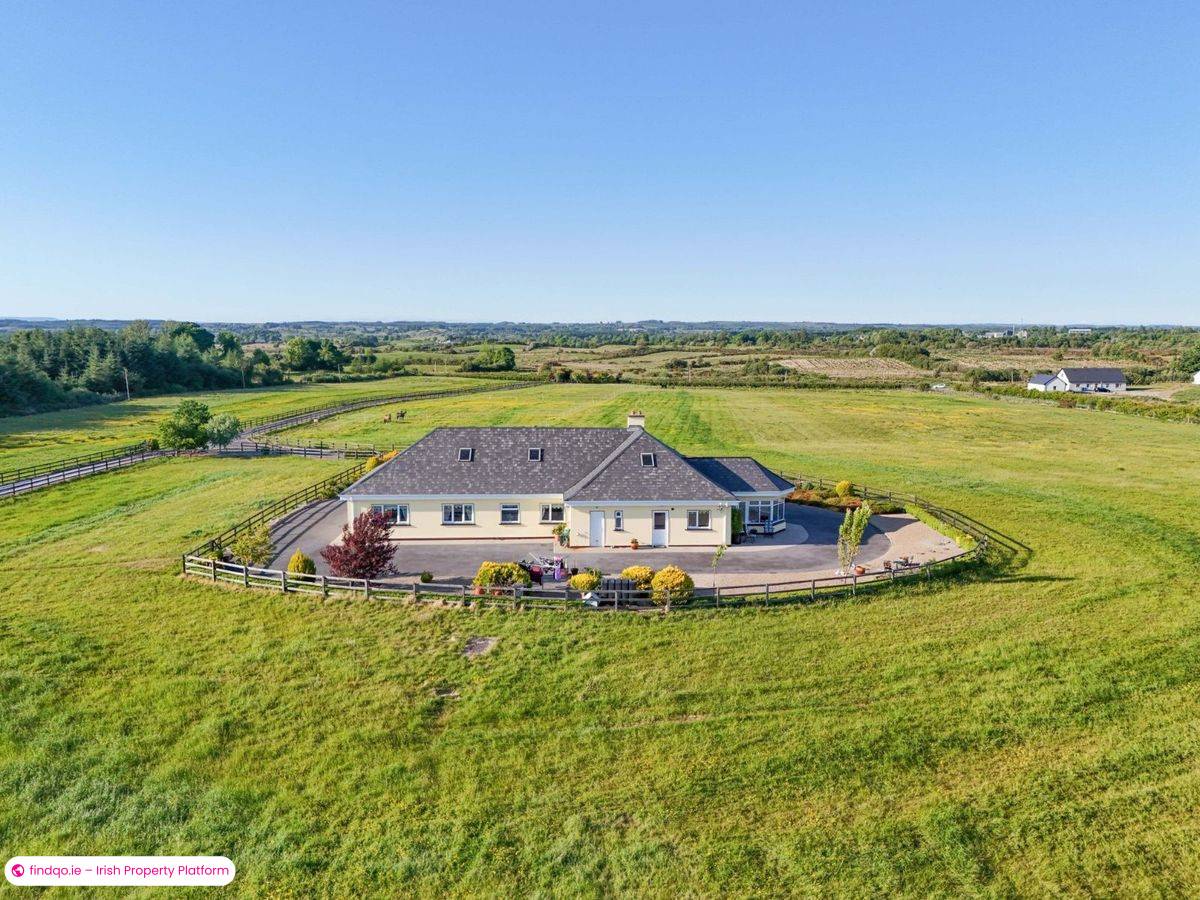 Detached house for Sale in Ballyhaunis, Mayo