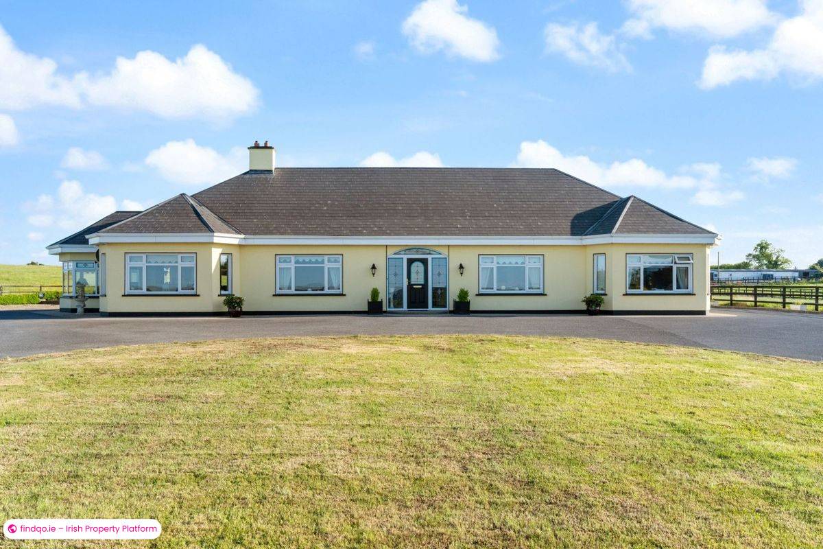 Detached house for Sale in Ballyhaunis, Mayo