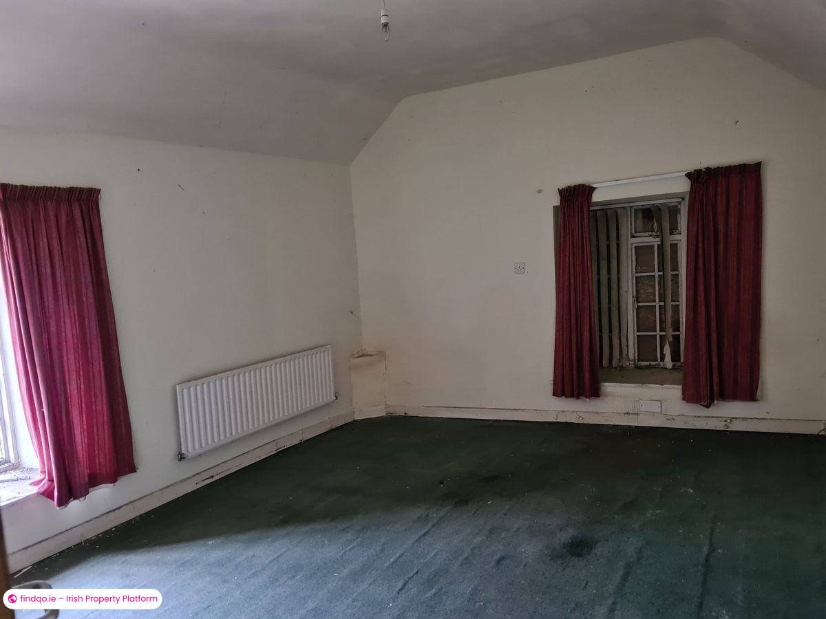 Semi-detached house for Sale in Charlestown, Mayo