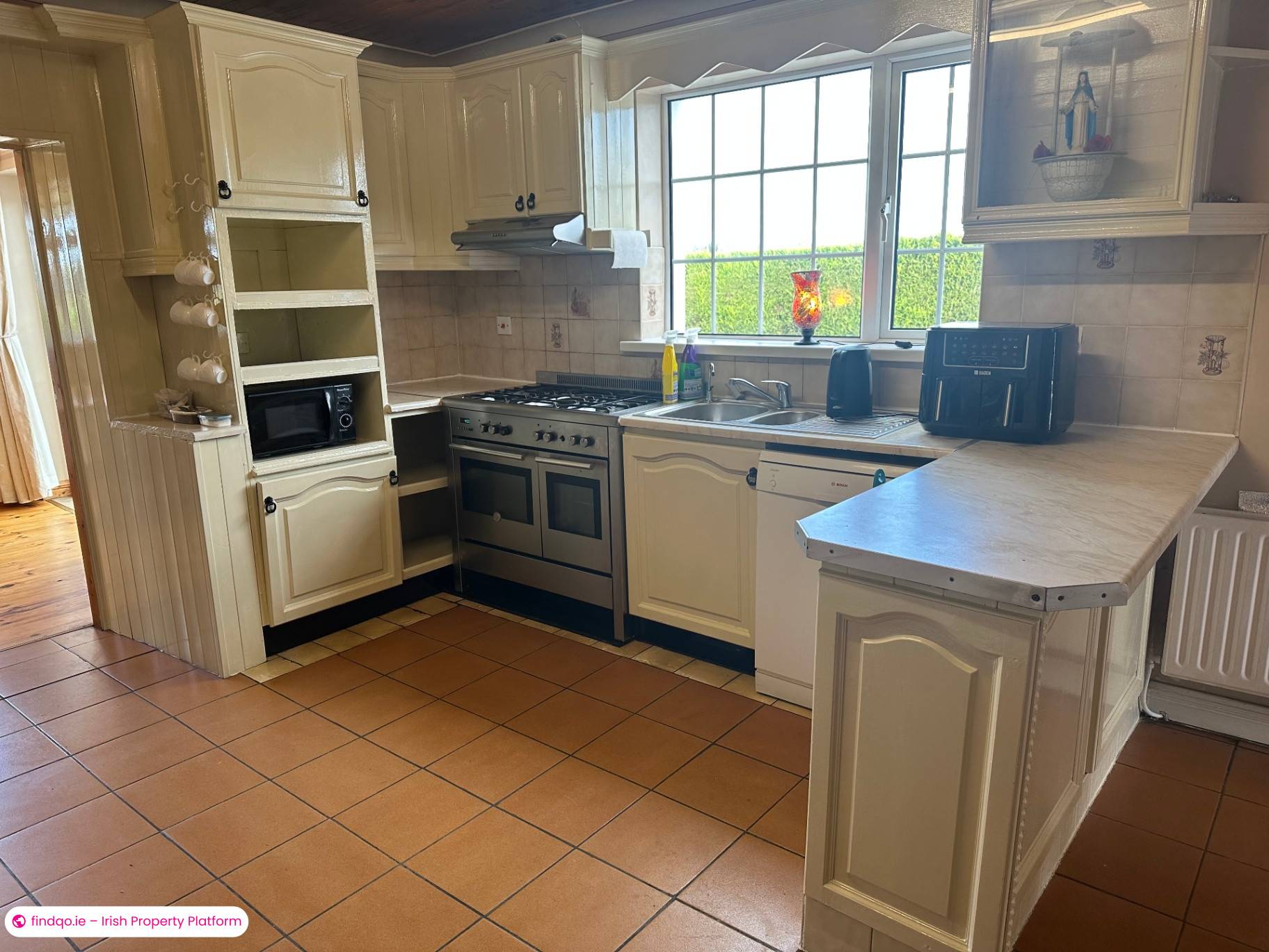 5 Bedroom House Moyne