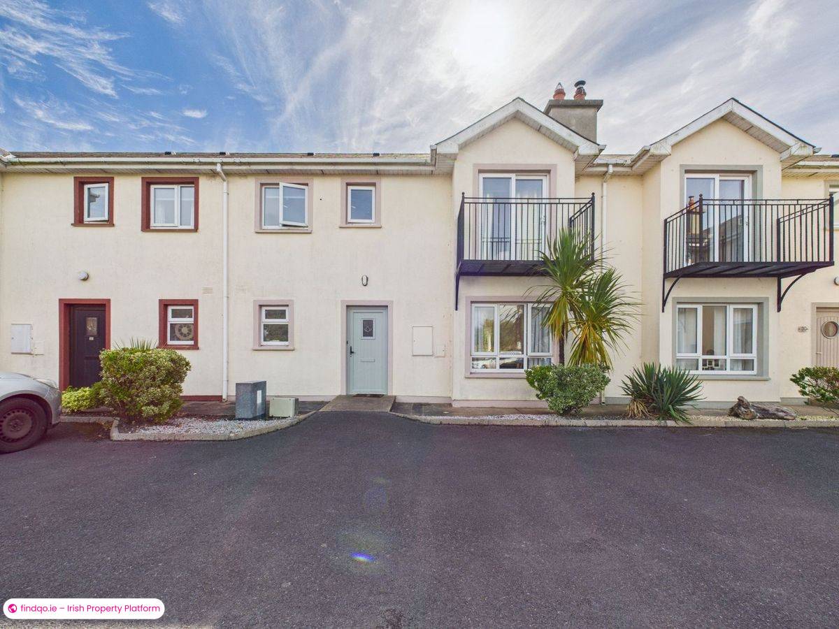 Terraced house for Sale in Dunmore East, Waterford, X91 P2X7