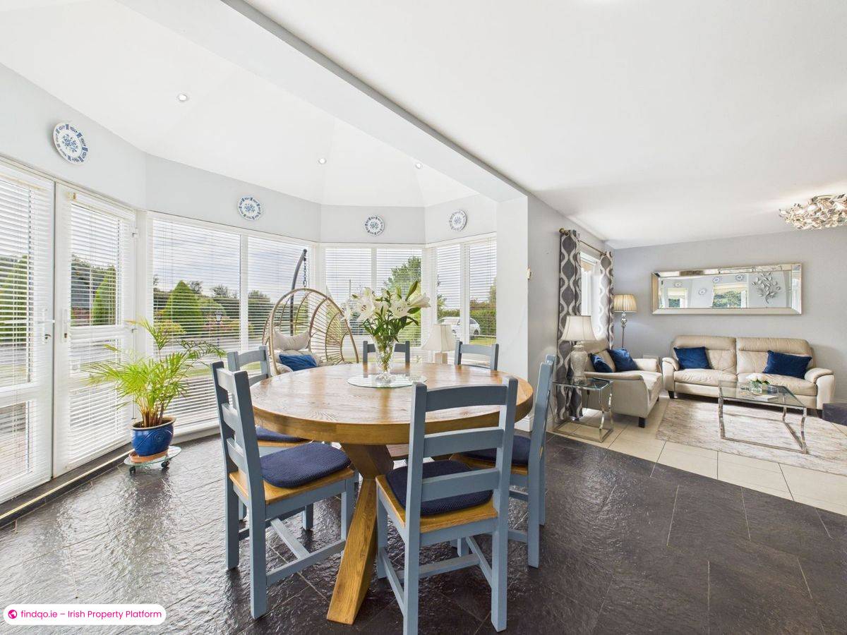 Detached house for Sale in Dunmore East, Waterford, X91 R9V2