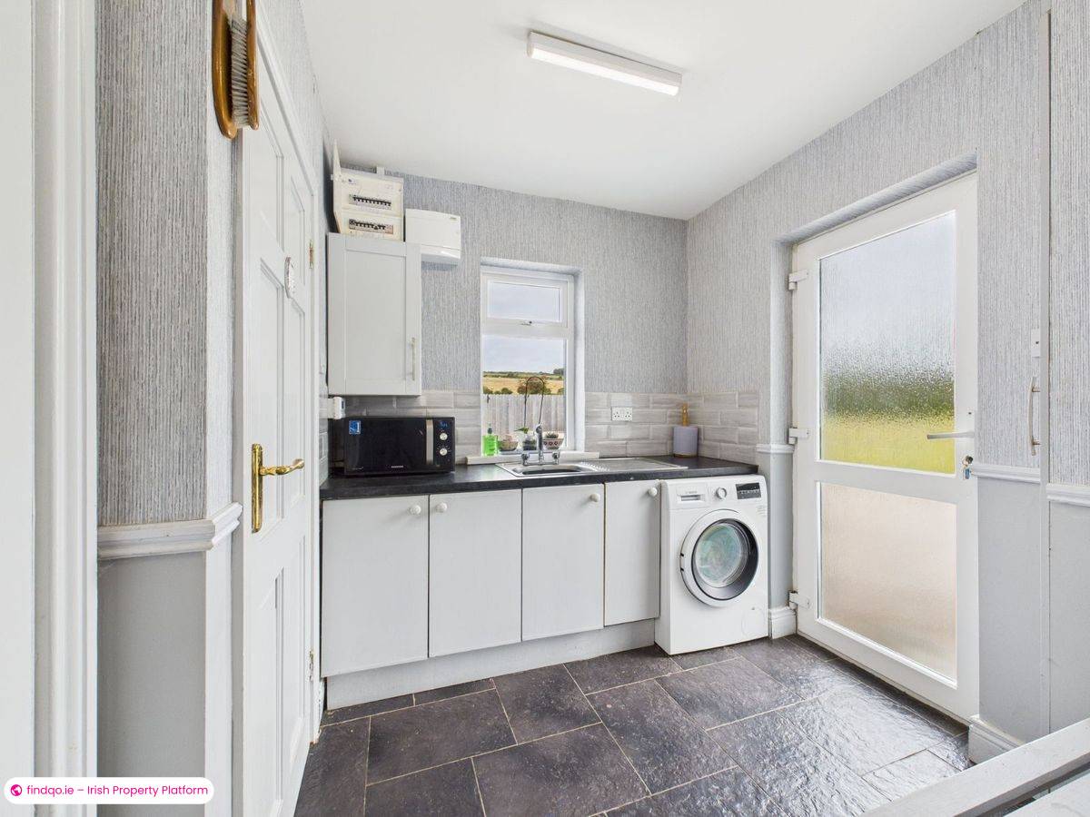 Detached house for Sale in Dunmore East, Waterford, X91 R9V2