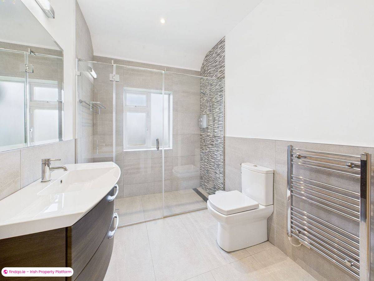 Detached house for Sale in Passage East, Waterford