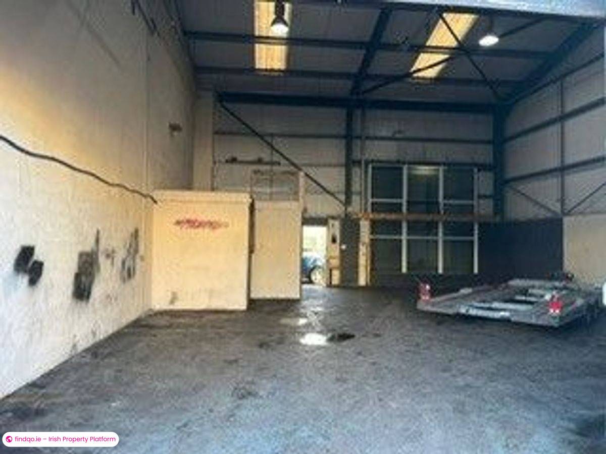 Rent Industrial Unit with Parking and Toilets in Waterford City Centre