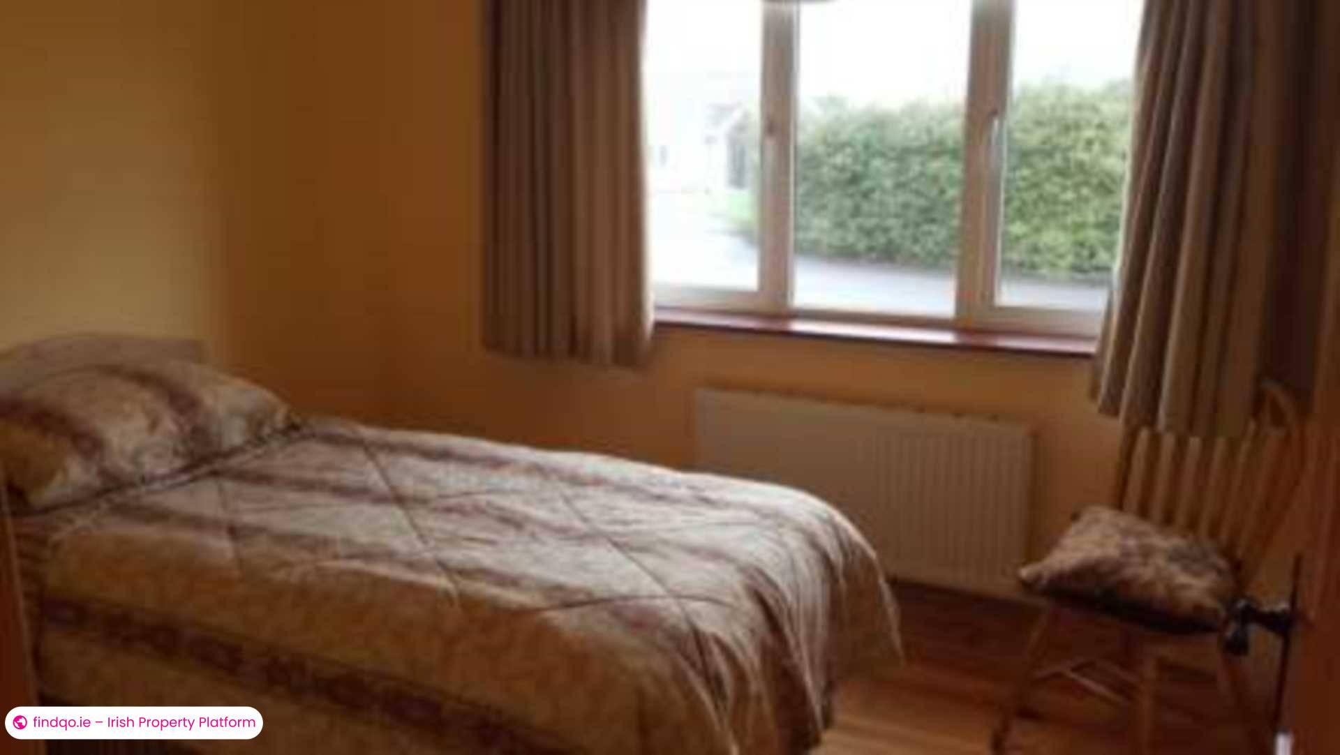 Detached house for Sale in Foynes, Limerick, V94 R5P2
