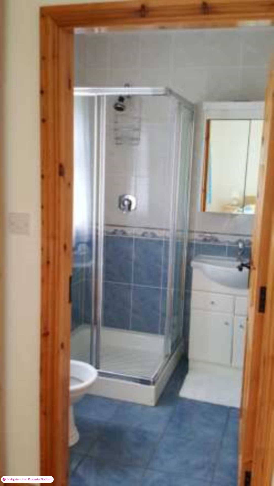 Detached house for Sale in Foynes, Limerick, V94 R5P2