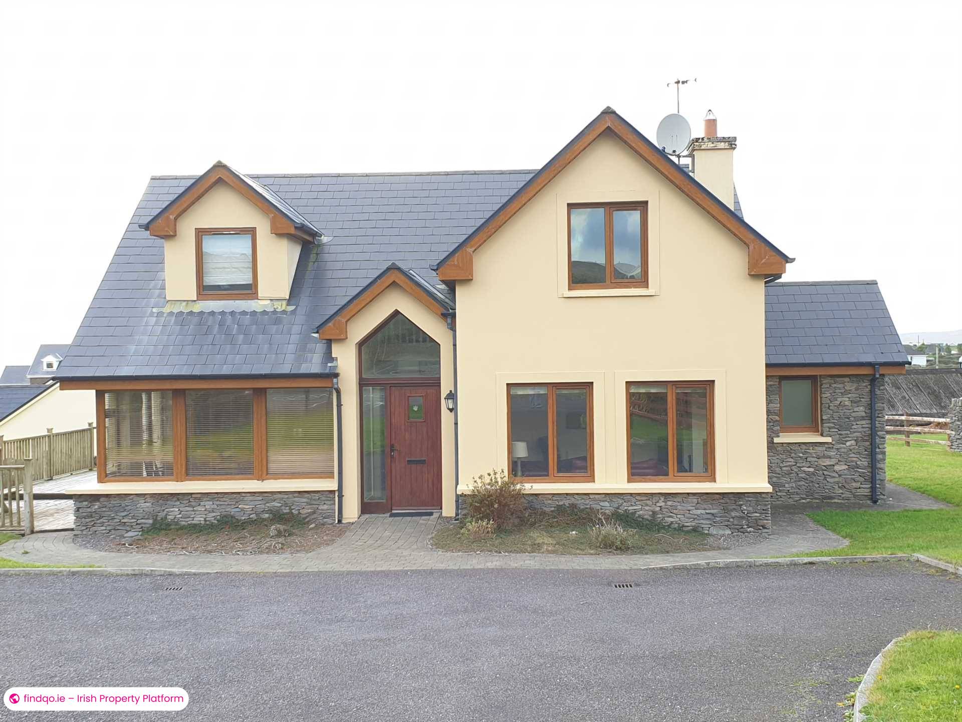 Detached house for Sale in Dublin Road, Galway, H91 YDX5