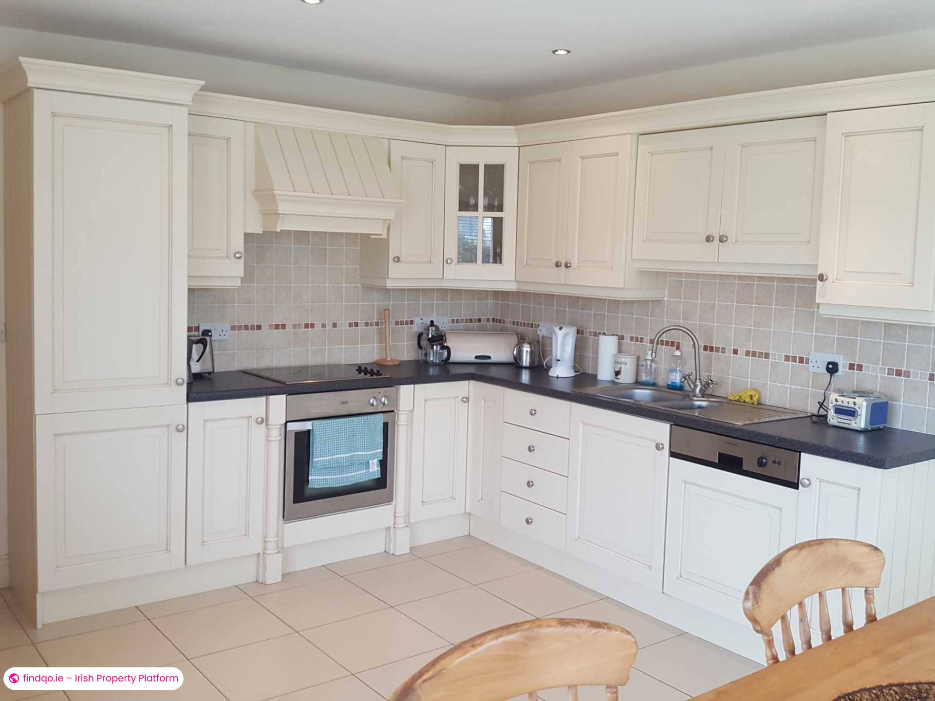 Detached house for Sale in Dublin Road, Galway, H91 YDX5