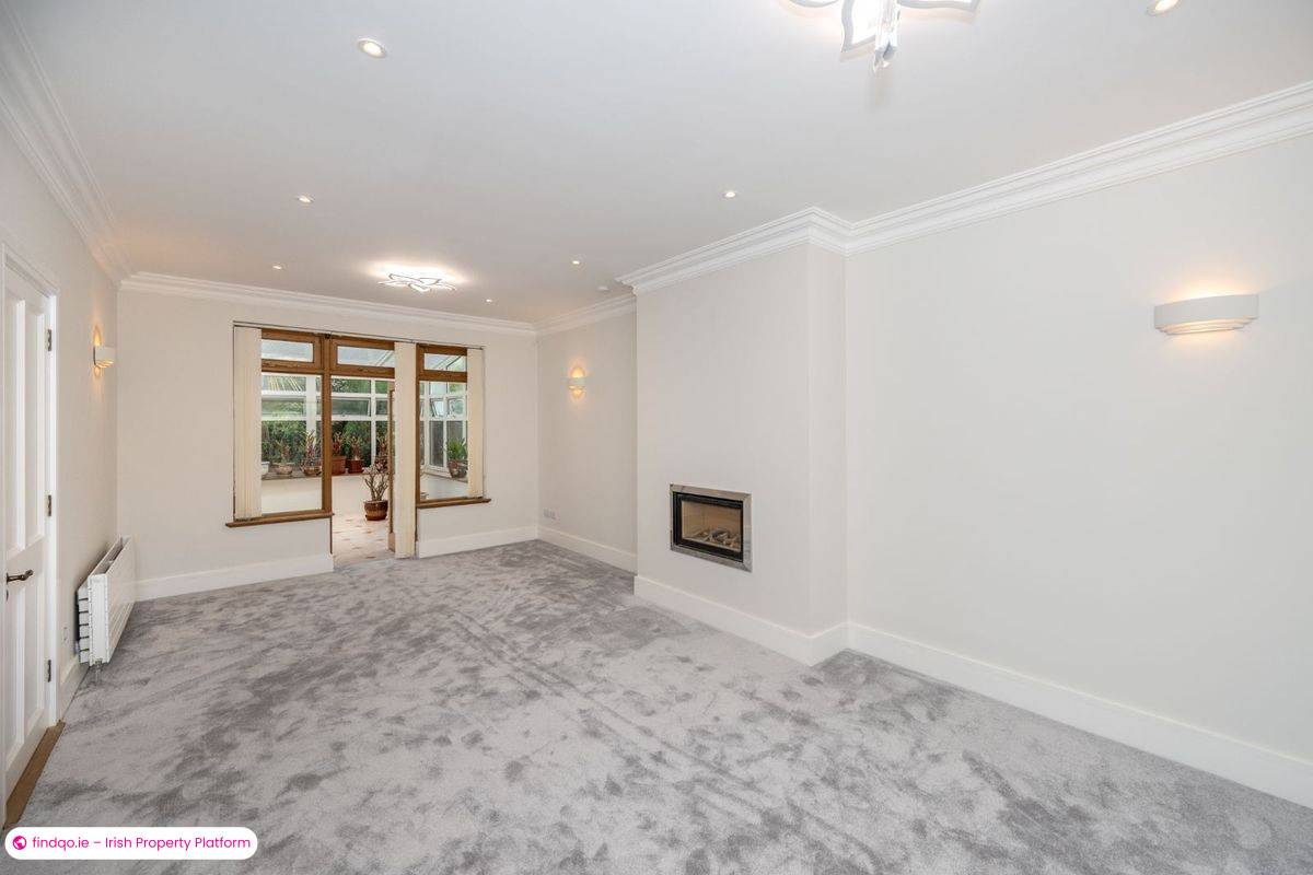 Detached house for Sale in Model Farm Road, Cork