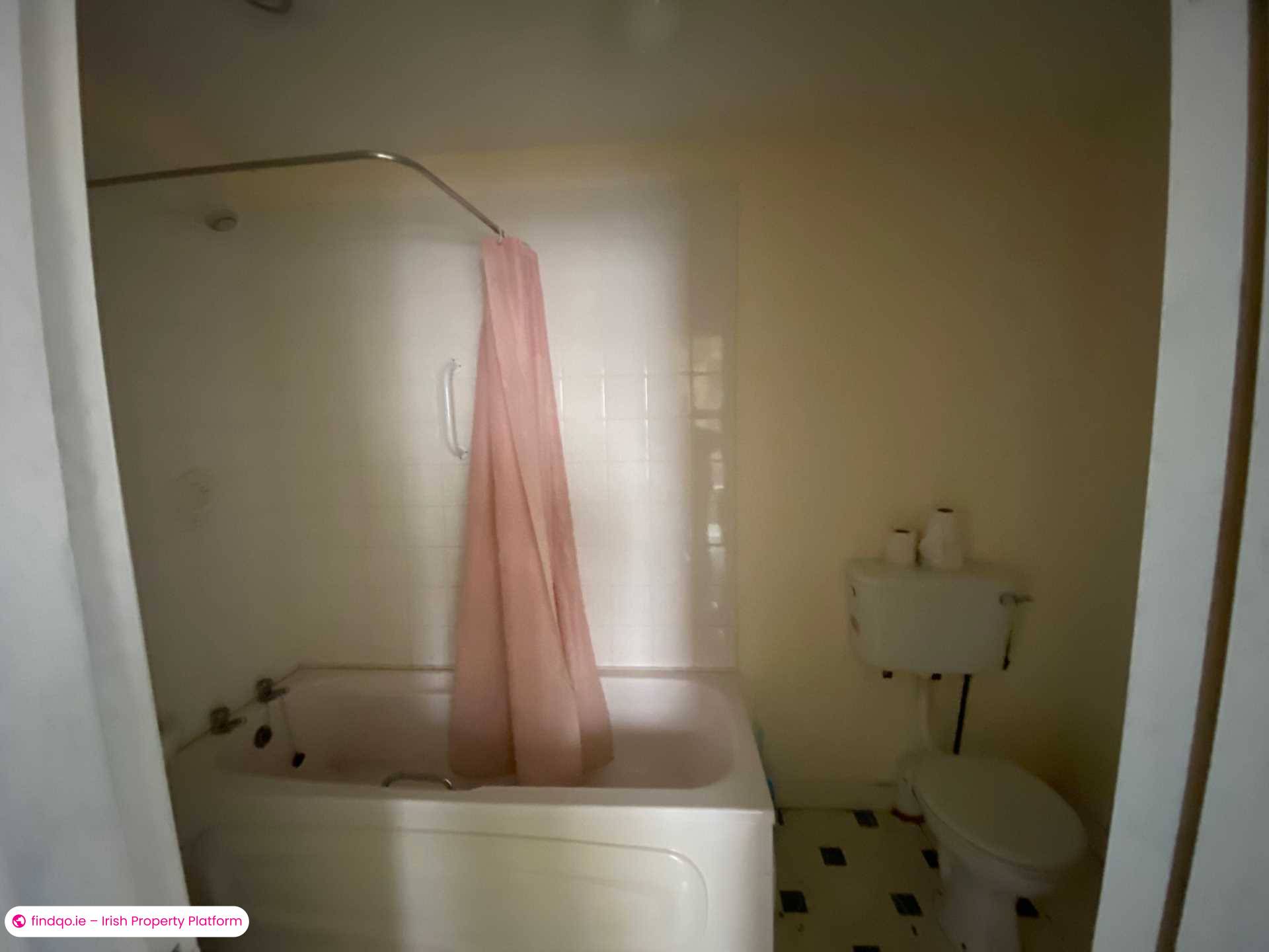 Semi-detached house for Sale in Clifden, Galway