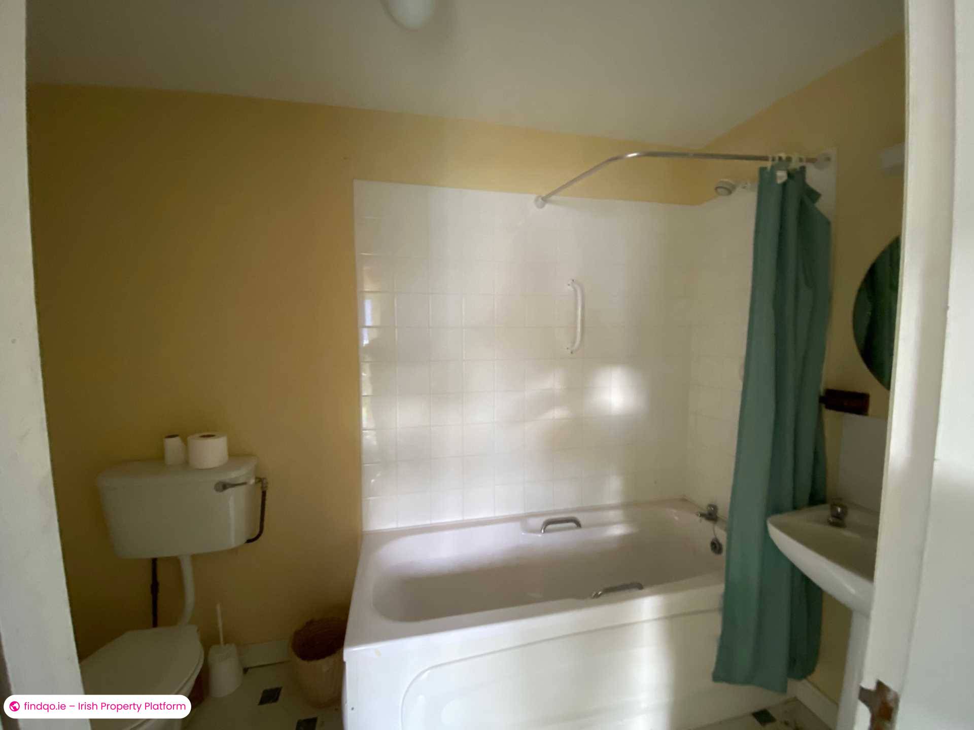 Semi-detached house for Sale in Clifden, Galway