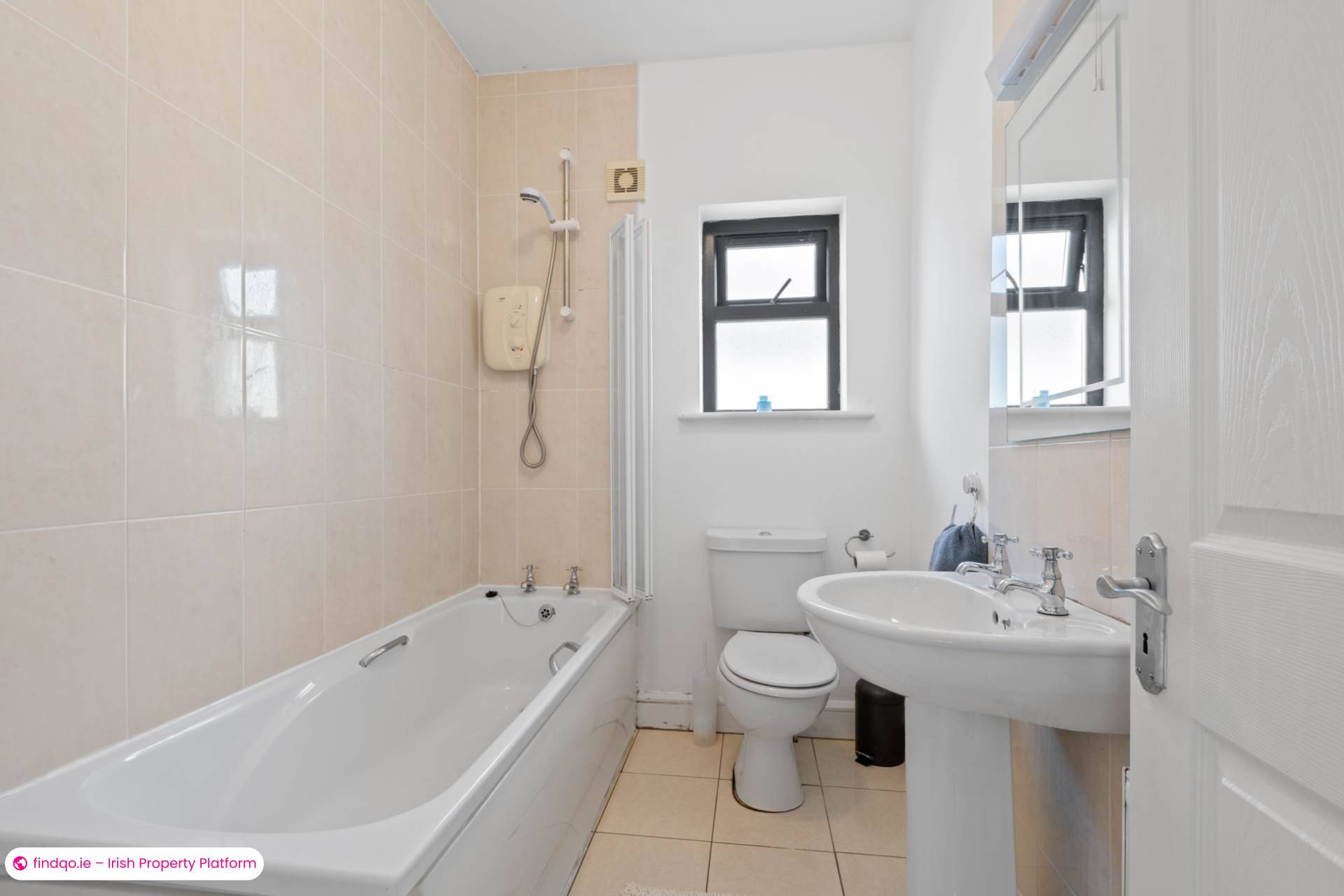 Semi-detached house for Sale in Oranmore, Galway