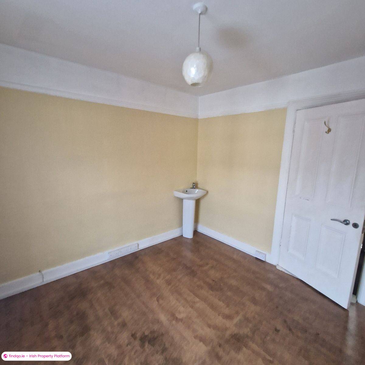 Terraced house for Sale in Bantry, Cork