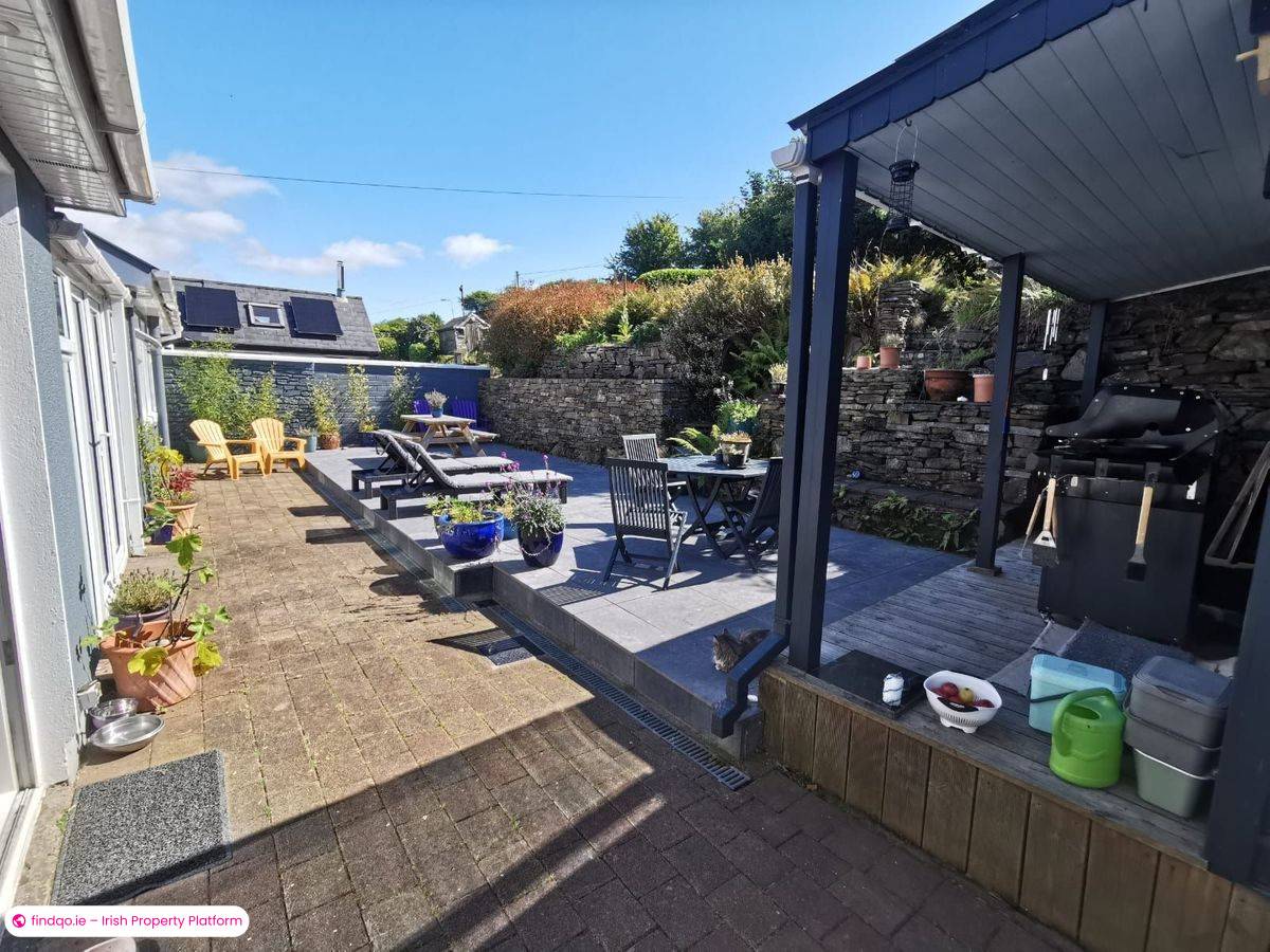Detached house for Sale in Bantry, Cork