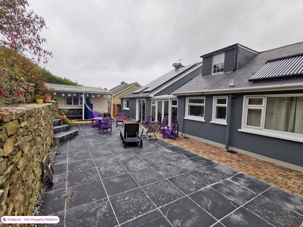 Detached house for Sale in Bantry, Cork