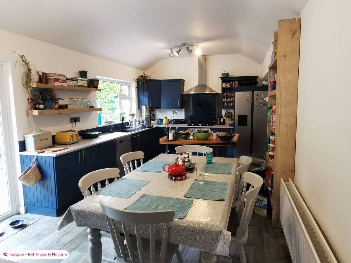 Detached house for Sale in Bantry, Cork