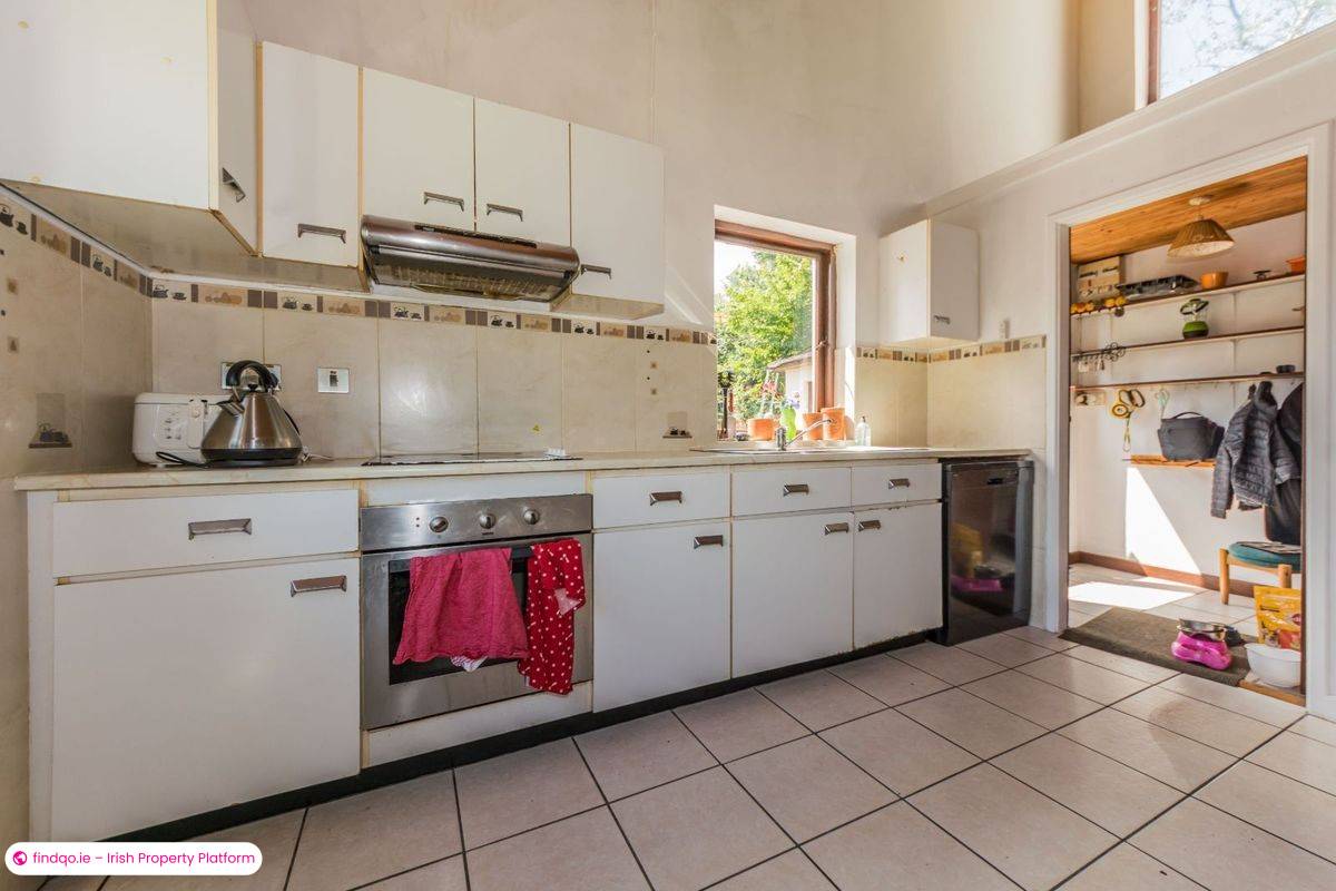 Detached house for Sale in Schull, Cork