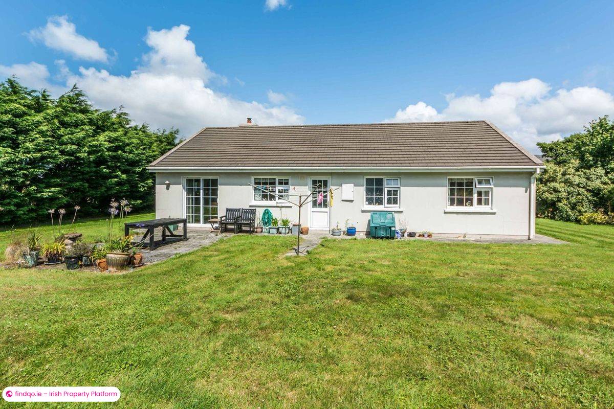Bungalow for Sale in Schull, Cork