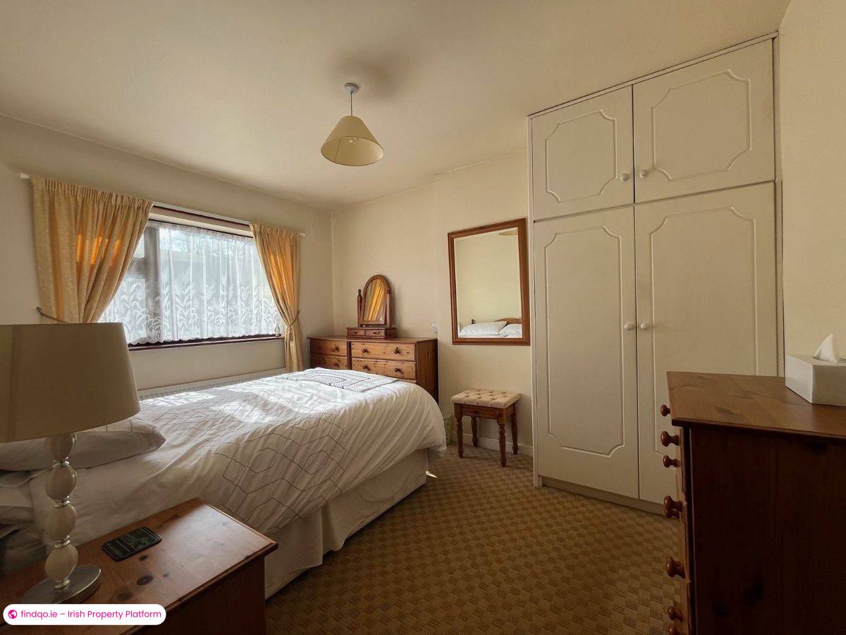 Semi-detached house for Sale in Bantry, Cork