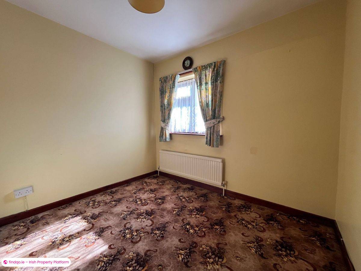 Semi-detached house for Sale in Bantry, Cork