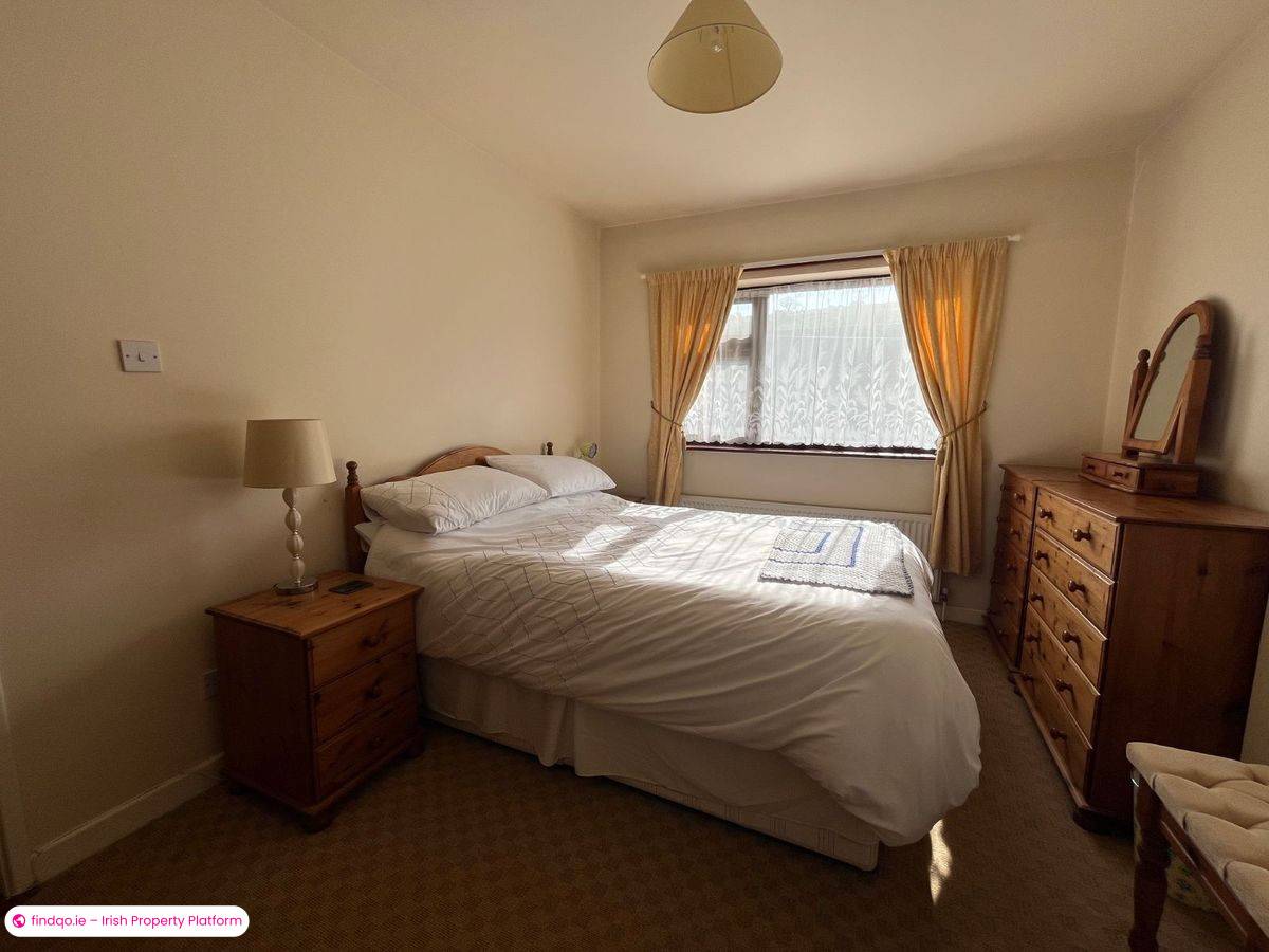 Semi-detached house for Sale in Bantry, Cork