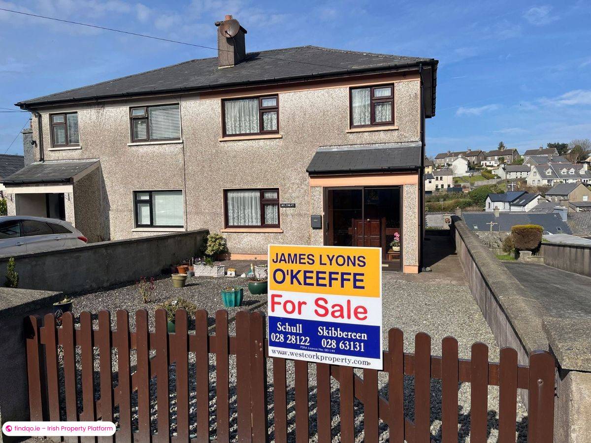 Semi-detached house for Sale in Bantry, Cork