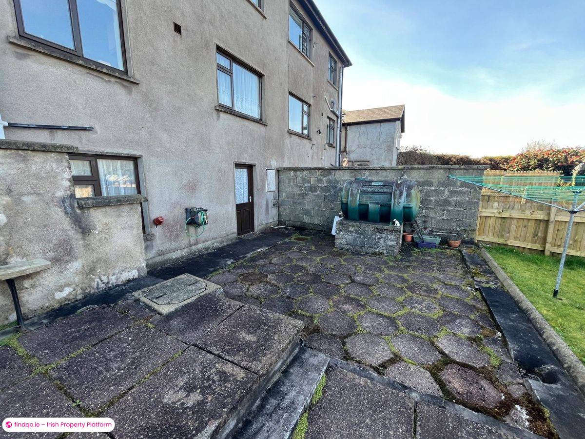 Semi-detached house for Sale in Bantry, Cork